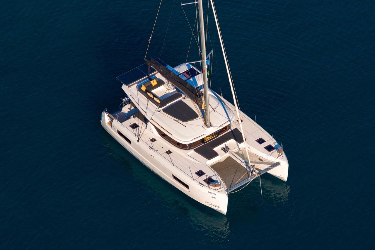 Lagoon 43 - 4 + 2 cab., picture 3