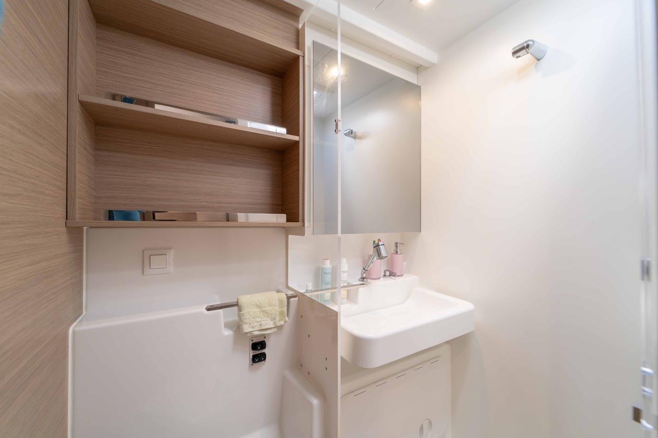 Lagoon 43 - 4 + 2 cab., picture 24