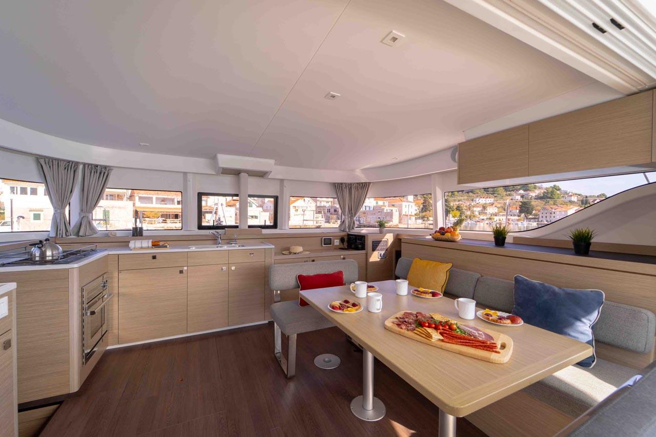 Lagoon 43 - 4 + 2 cab., picture 15