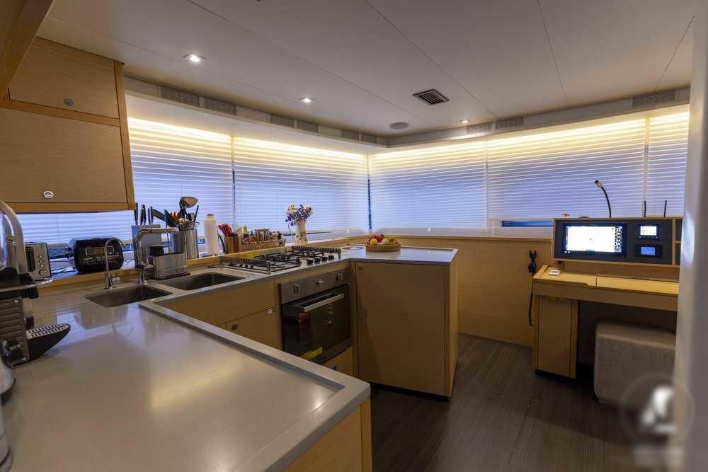 Lagoon 52 F - 4 + 2 cab., picture 15