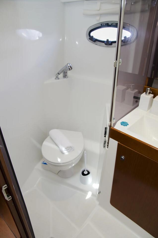 Antares 36, picture 11