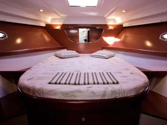 Antares 36, picture 9