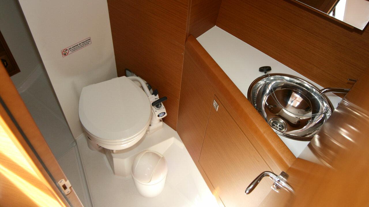 Sun Odyssey 349 - 2 cab., picture 16