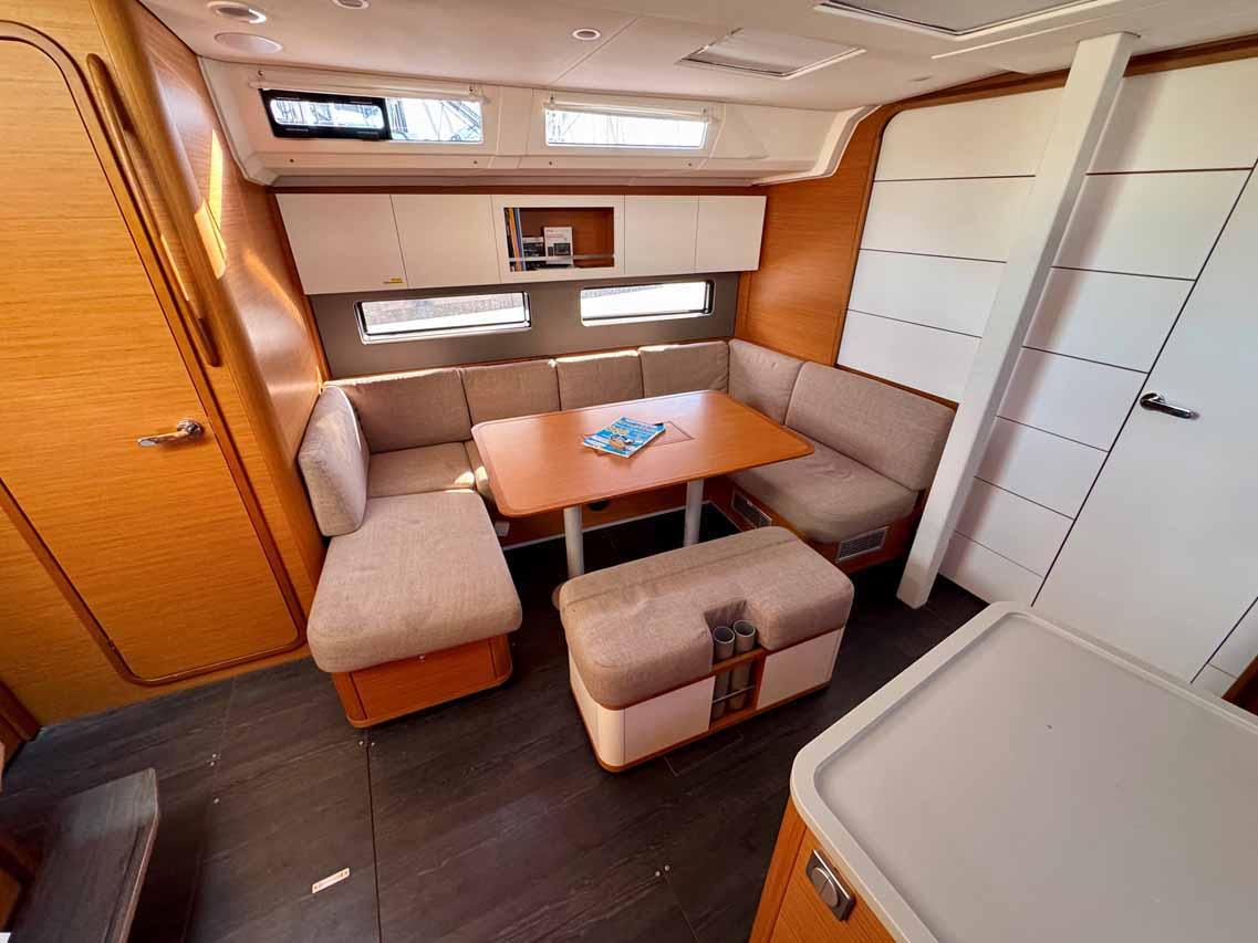 Dufour 41 Performance - 3 cab., picture 14