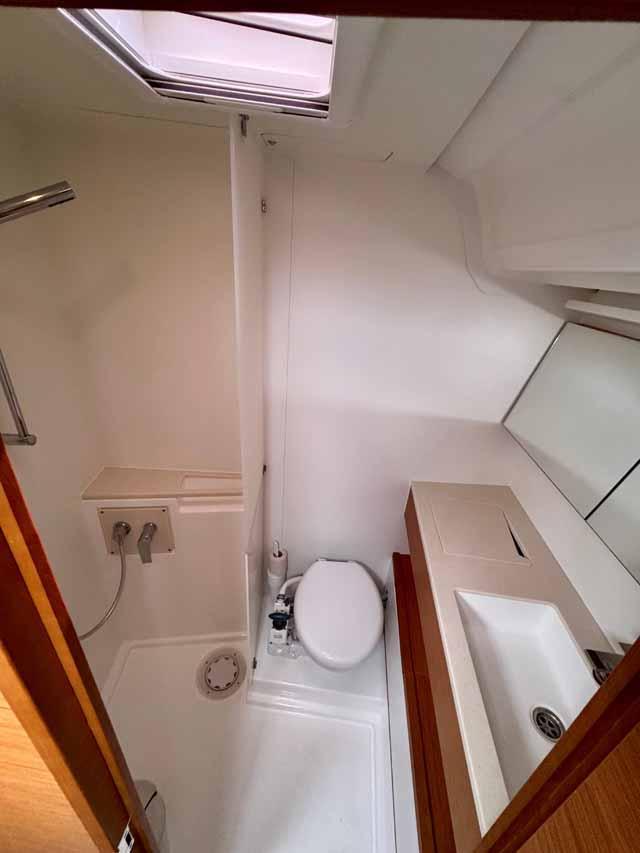 Dufour 41 Performance - 3 cab., picture 23