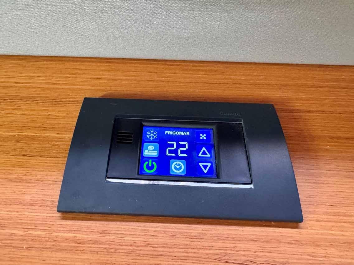 Dufour 41 Performance - 3 cab., picture 18