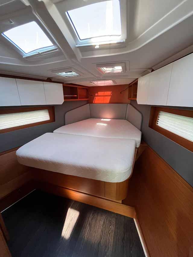 Dufour 41 Performance - 3 cab., picture 10