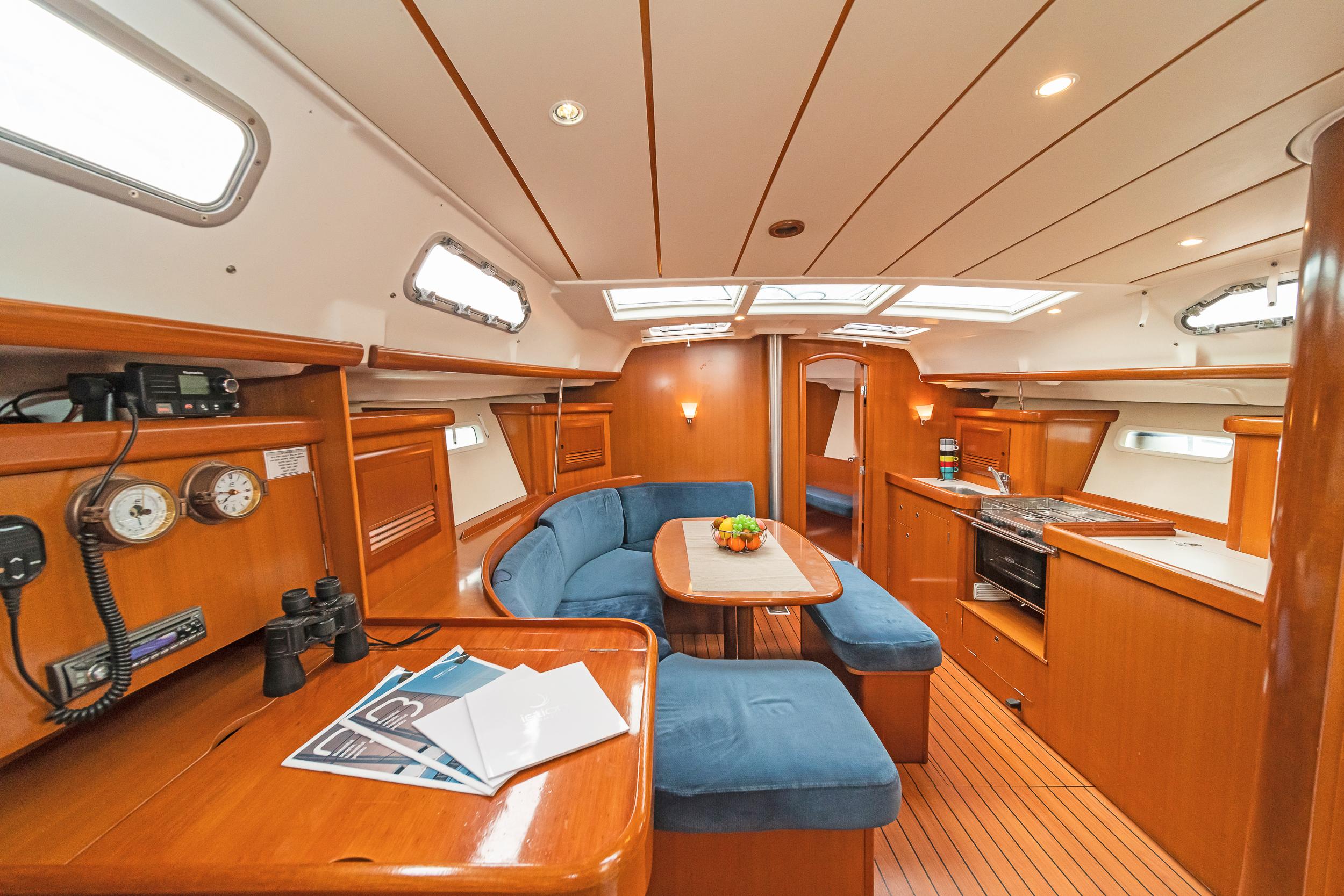 Oceanis Clipper 393, picture 10
