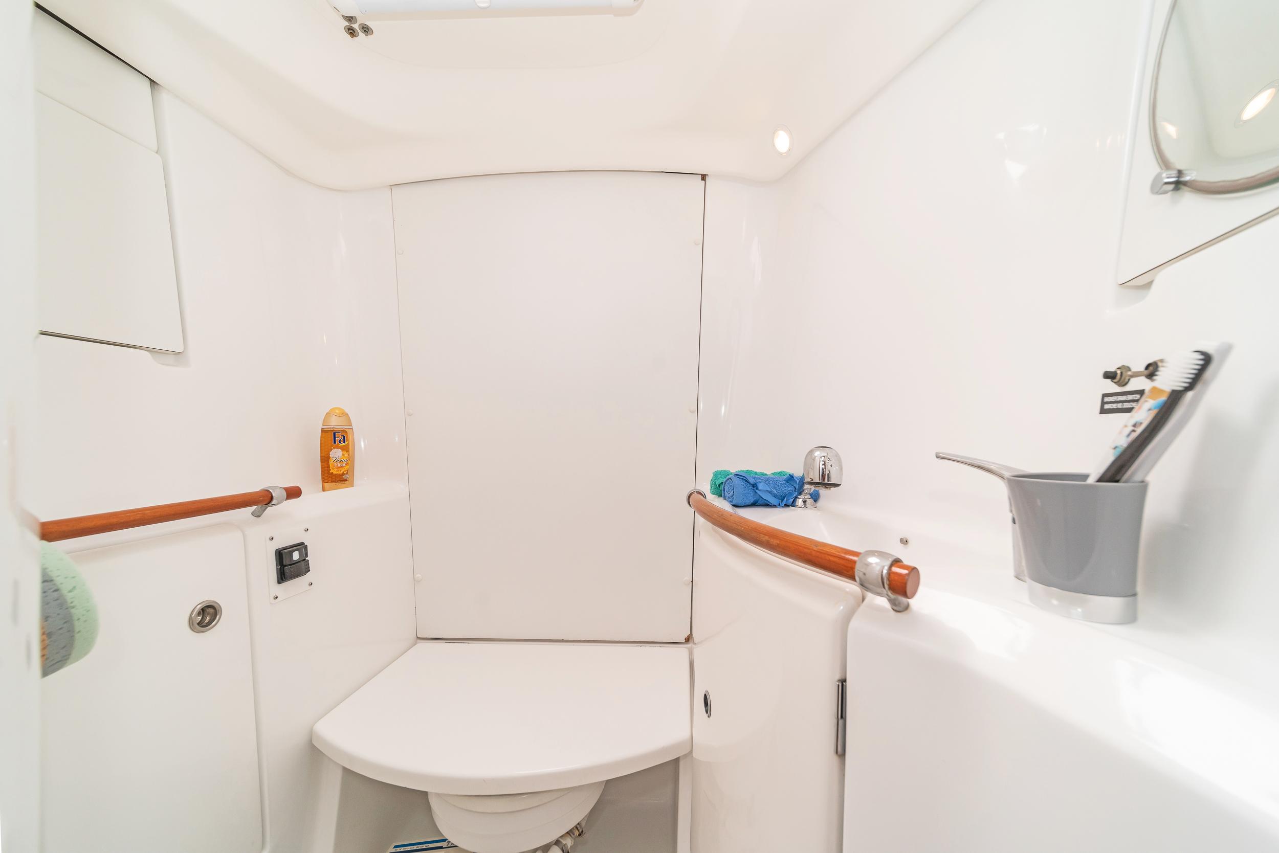 Oceanis Clipper 393, picture 8