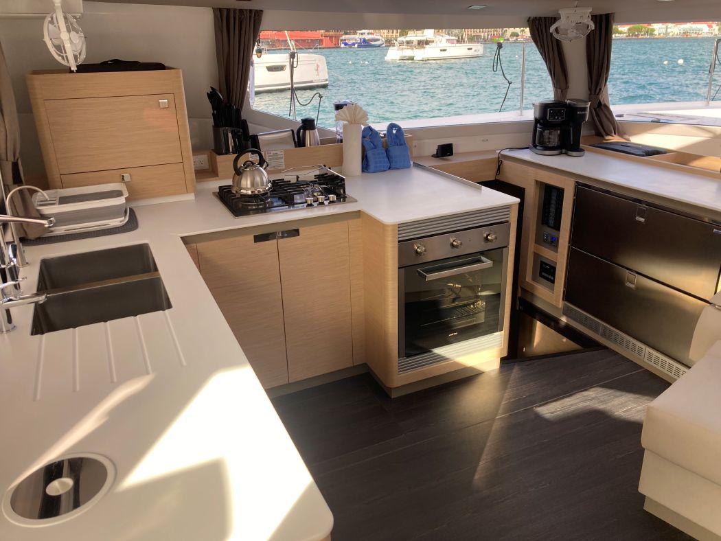 Fountaine Pajot Tanna 47 Maestro - 3 cab., picture 8