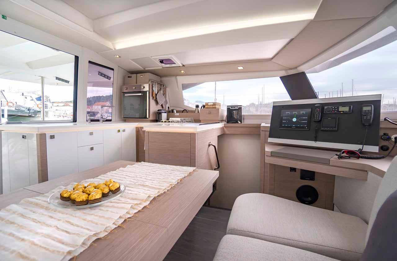 Fountaine Pajot Astrea 42 - 4 + 2 cab., picture 16