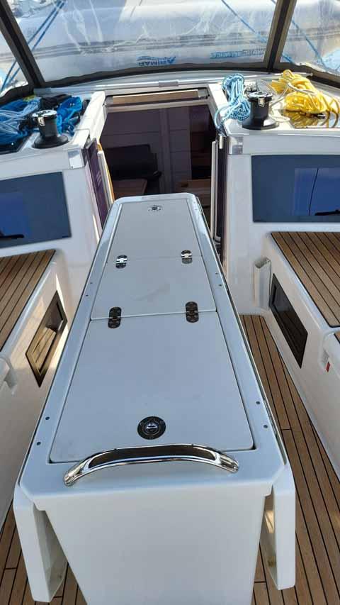 Dufour 41 Performance - 3 cab., picture 9