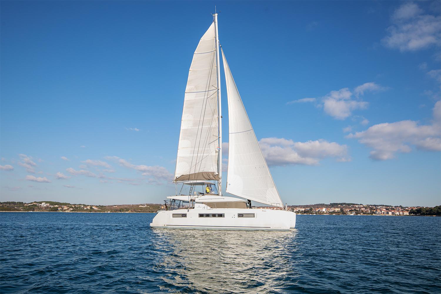 Lagoon 50 - 6 + 1 cab., picture 3