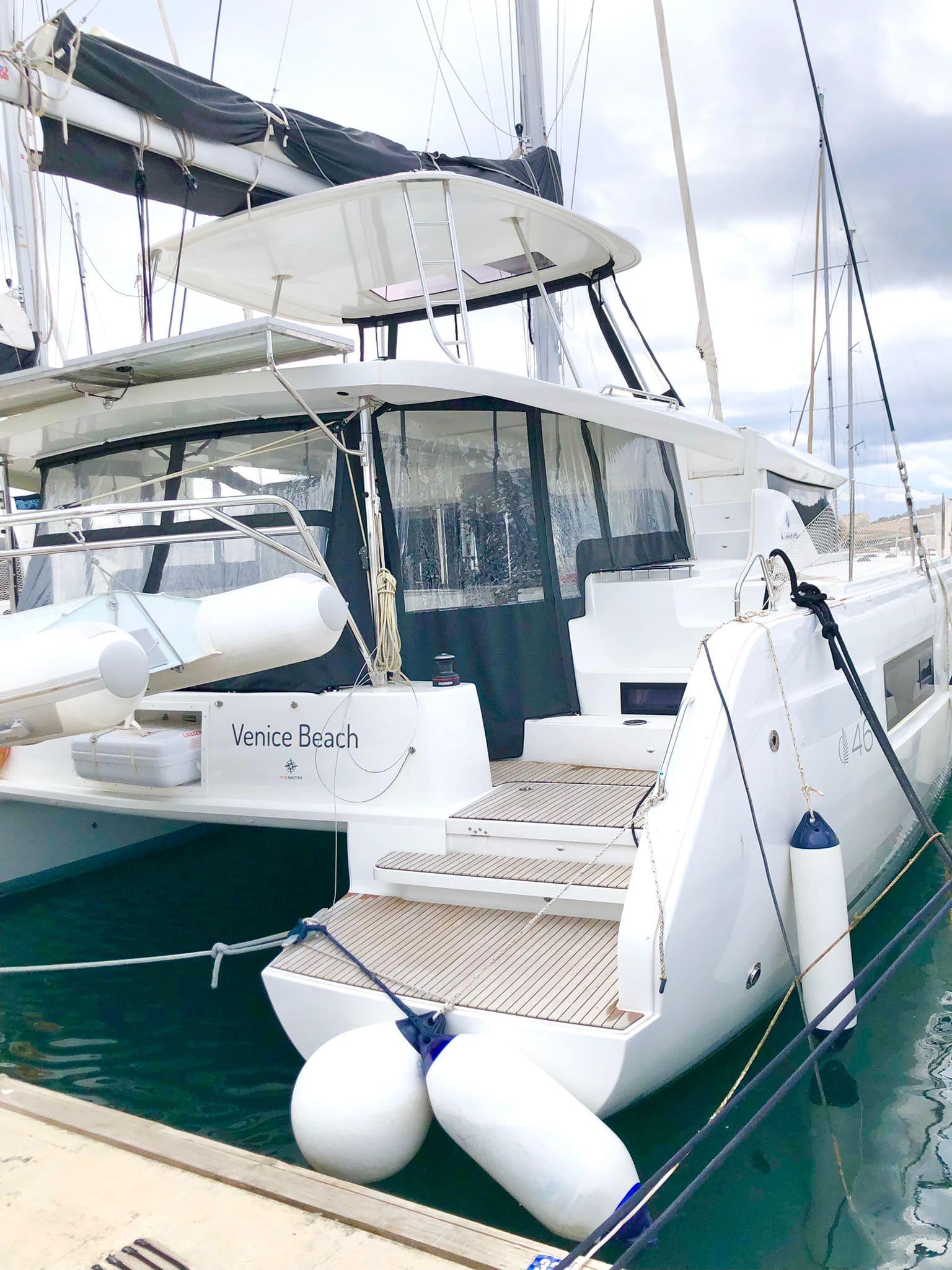 Lagoon 46 - 4 + 2 cab., picture 3