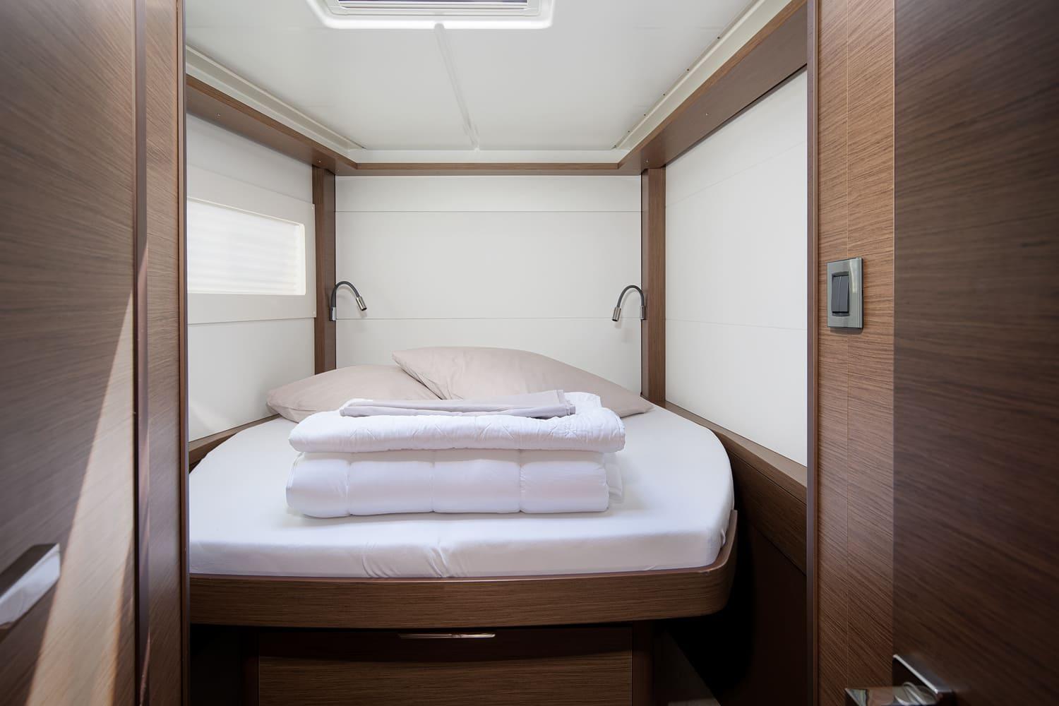 Lagoon 46 - 4 + 2 cab., picture 18