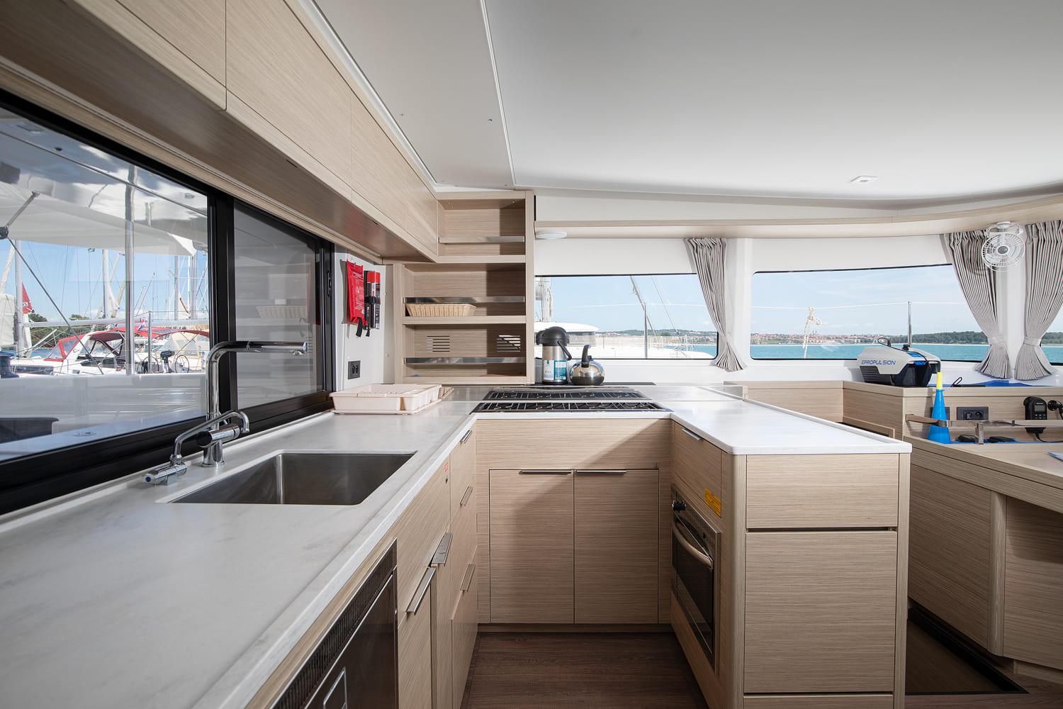 Lagoon 46 - 4 + 2 cab., picture 16