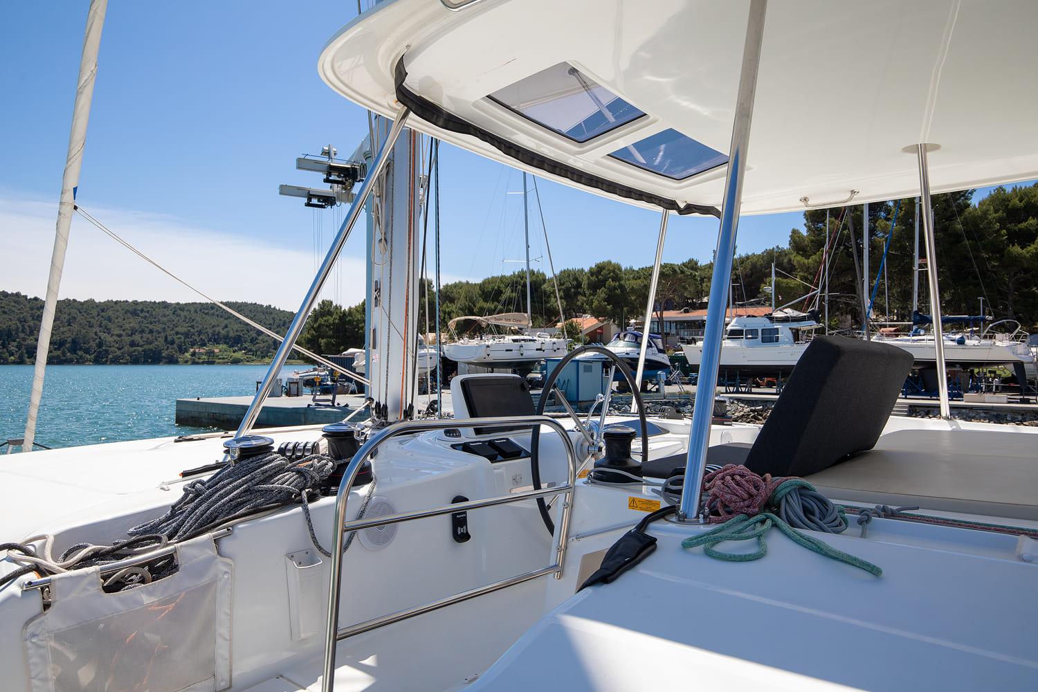 Lagoon 46 - 4 + 2 cab., picture 6