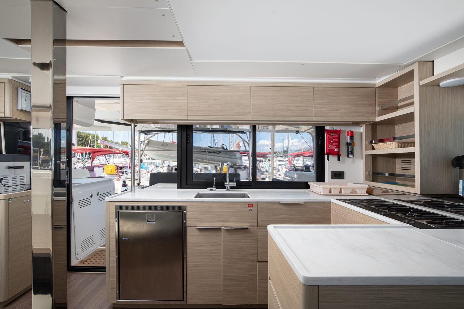 Lagoon 46 - 4 + 2 cab., picture 17