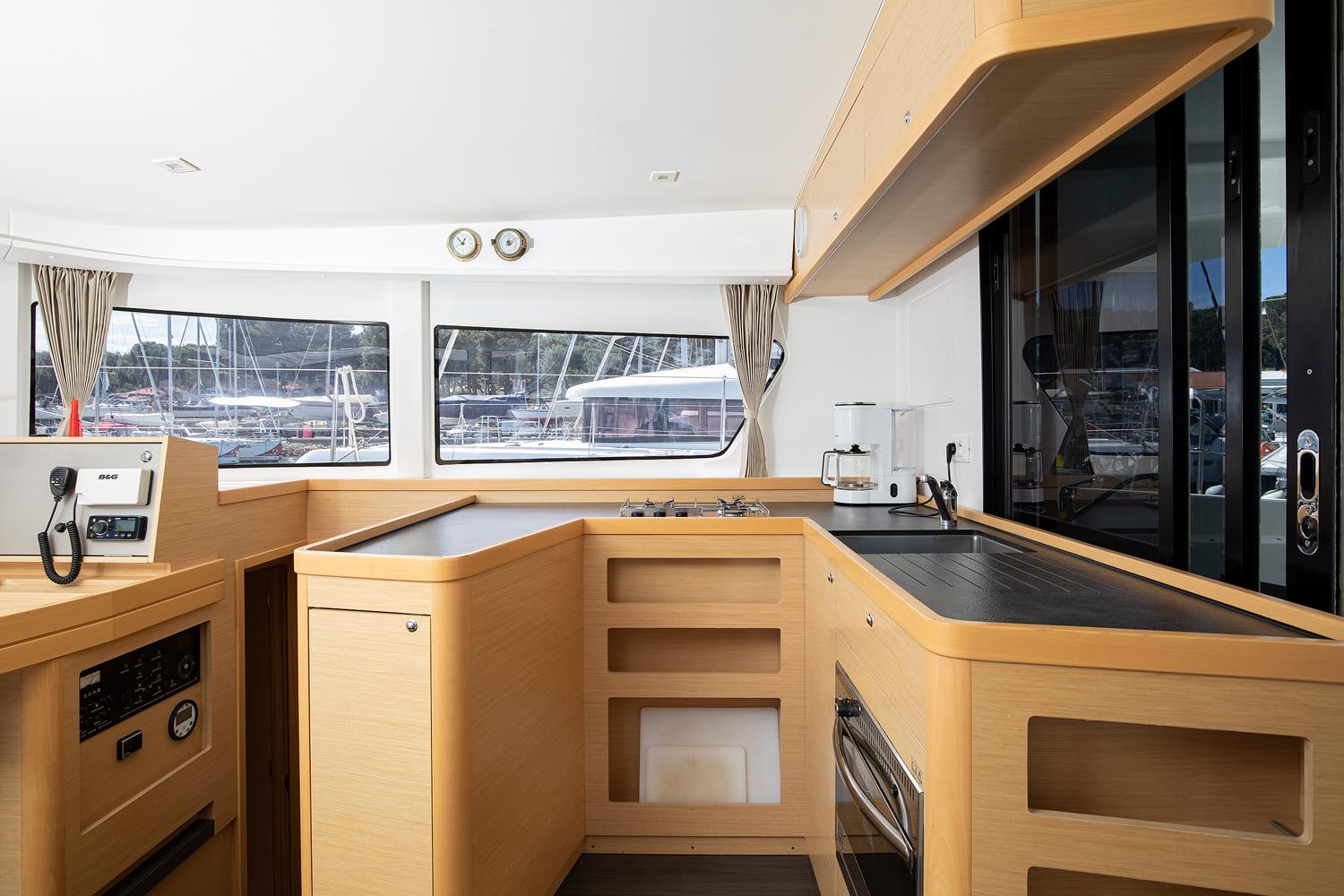 Lagoon 42 - 4 + 1 cab., picture 13