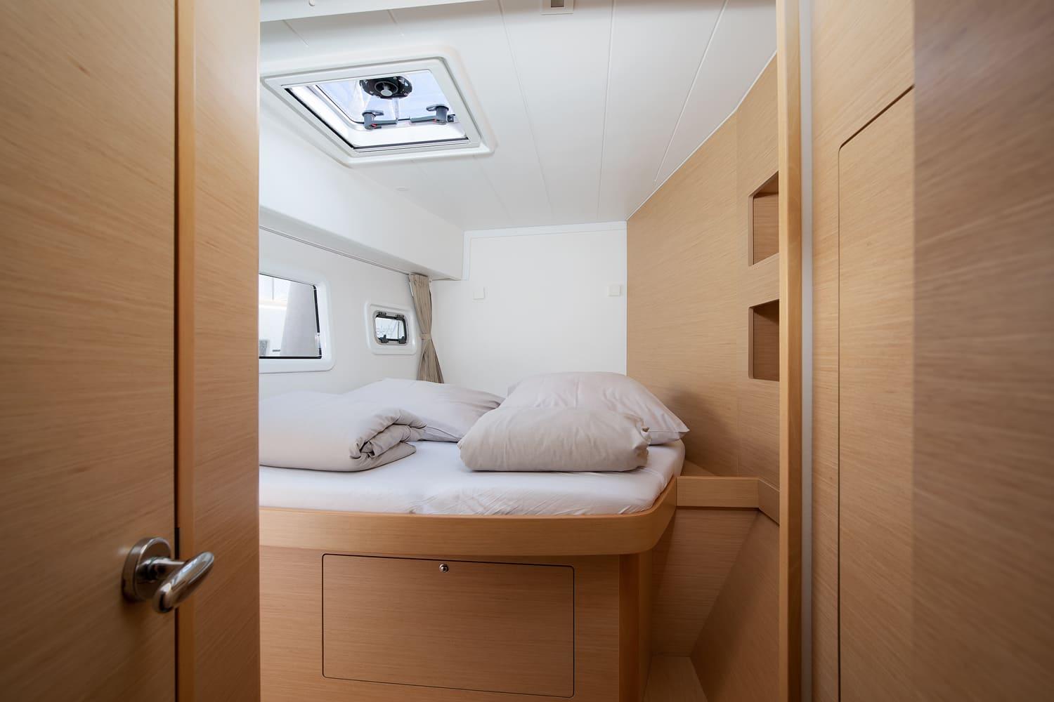 Lagoon 42 - 4 + 1 cab., picture 22