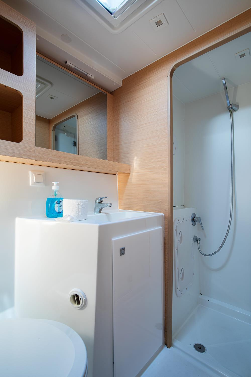 Lagoon 42 - 4 + 1 cab., picture 16