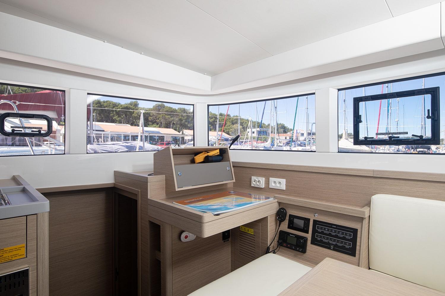 Lagoon 40 - 4 + 2 cab, picture 11