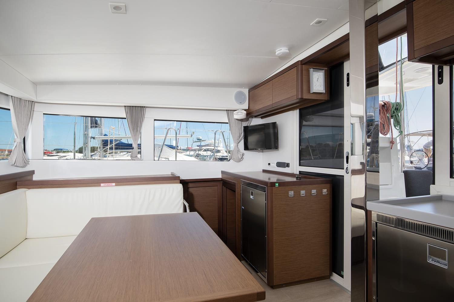 Lagoon 40 - 3 + 2 cab, picture 13