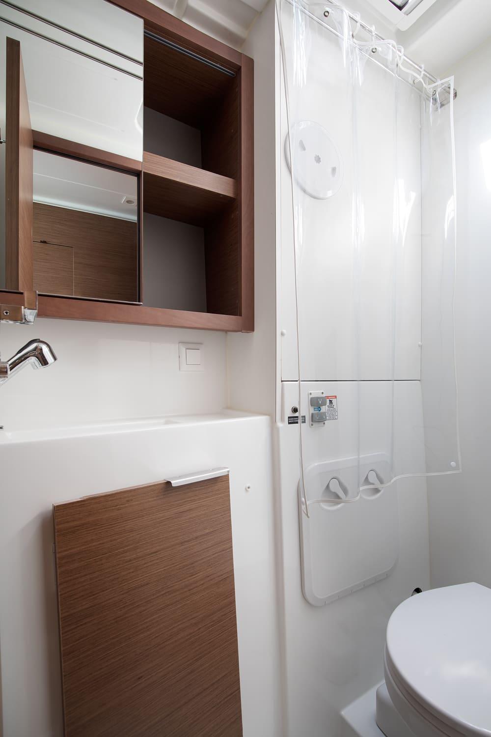 Lagoon 40 - 4 + 2 cab, picture 20