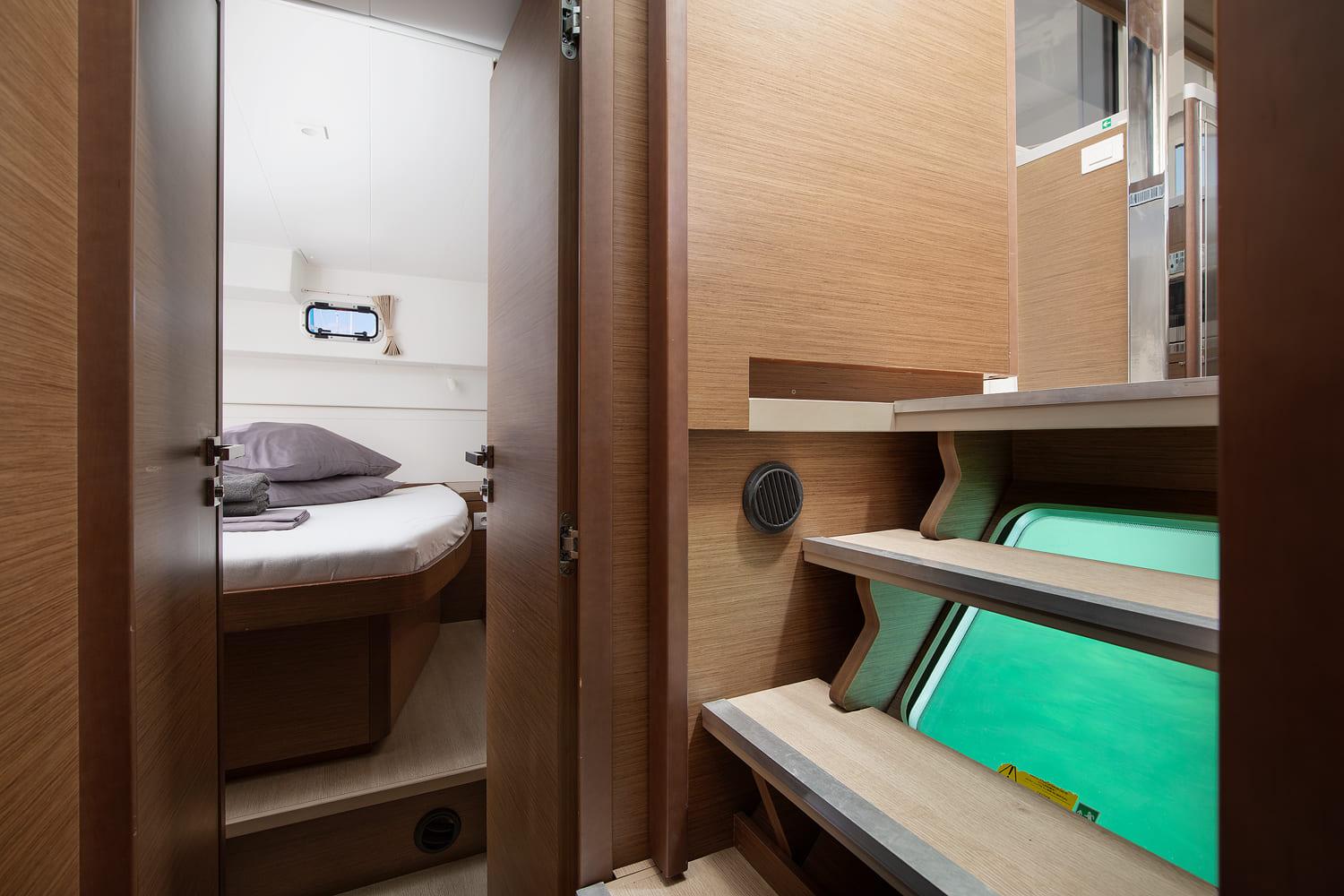 Lagoon 40 - 4 + 2 cab, picture 19