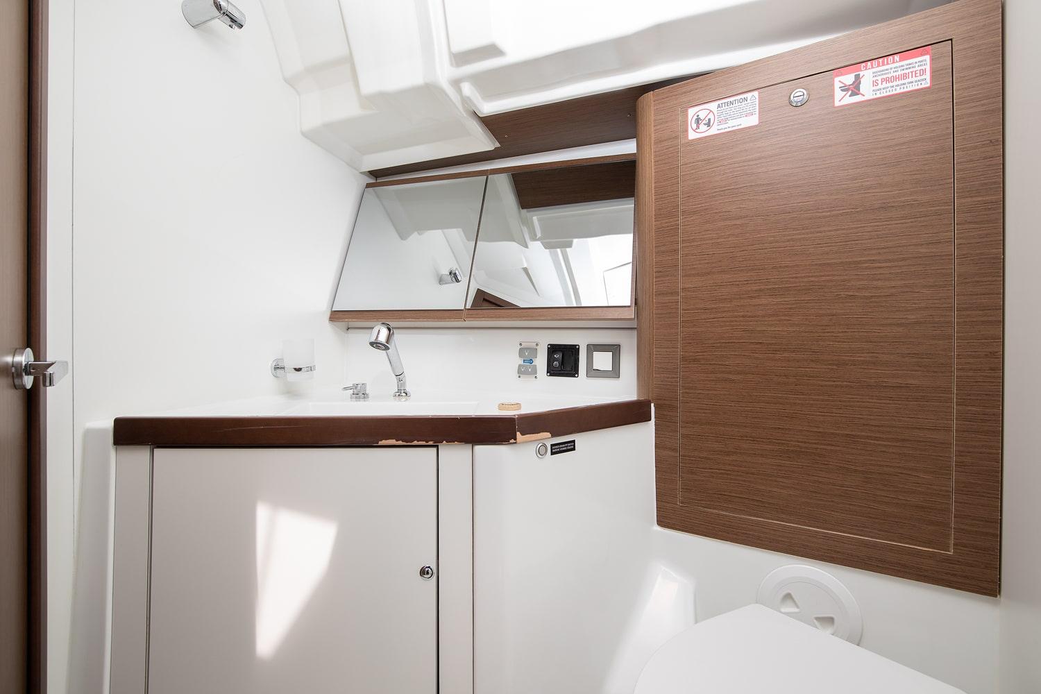 Oceanis 46.1, picture 22