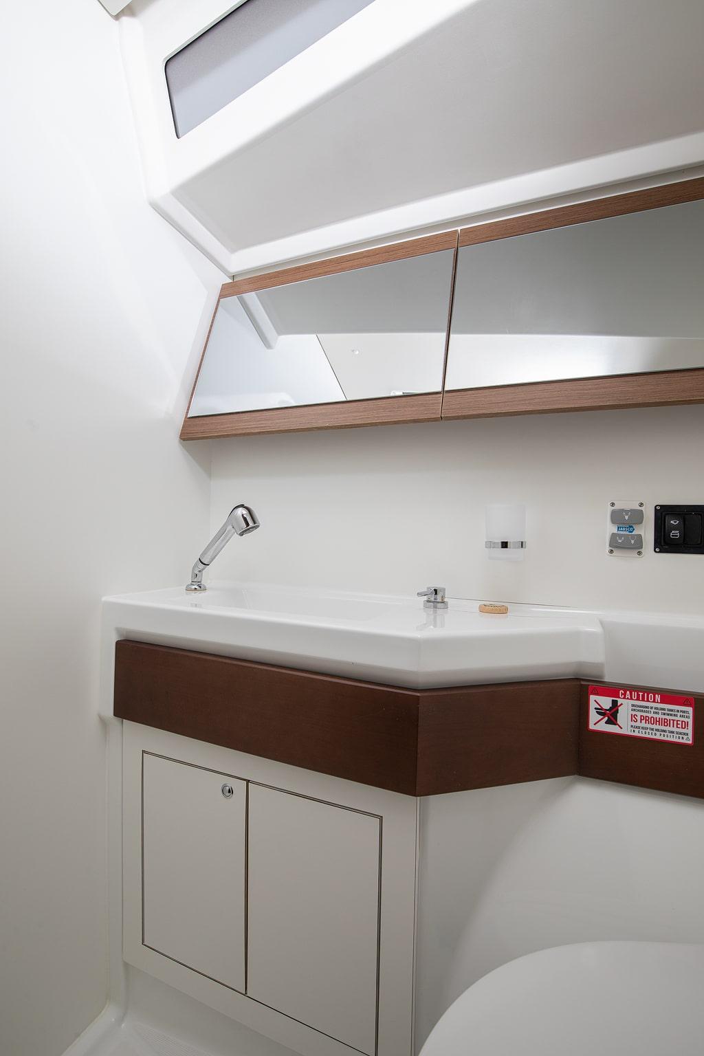 Oceanis 46.1, picture 13