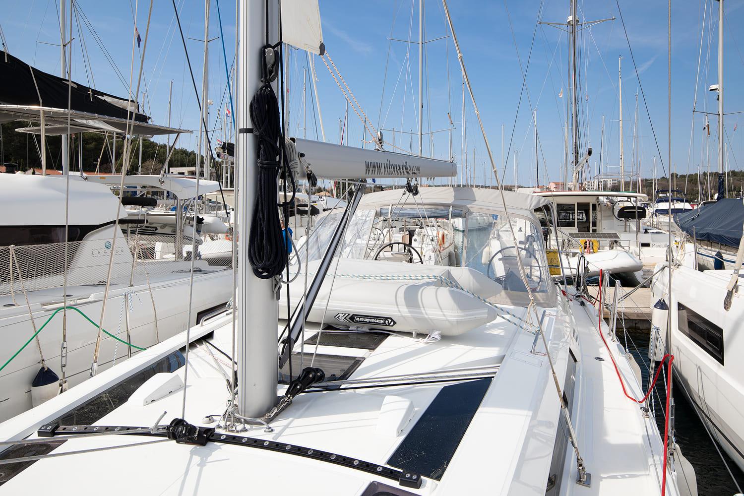 Oceanis 46.1, picture 8