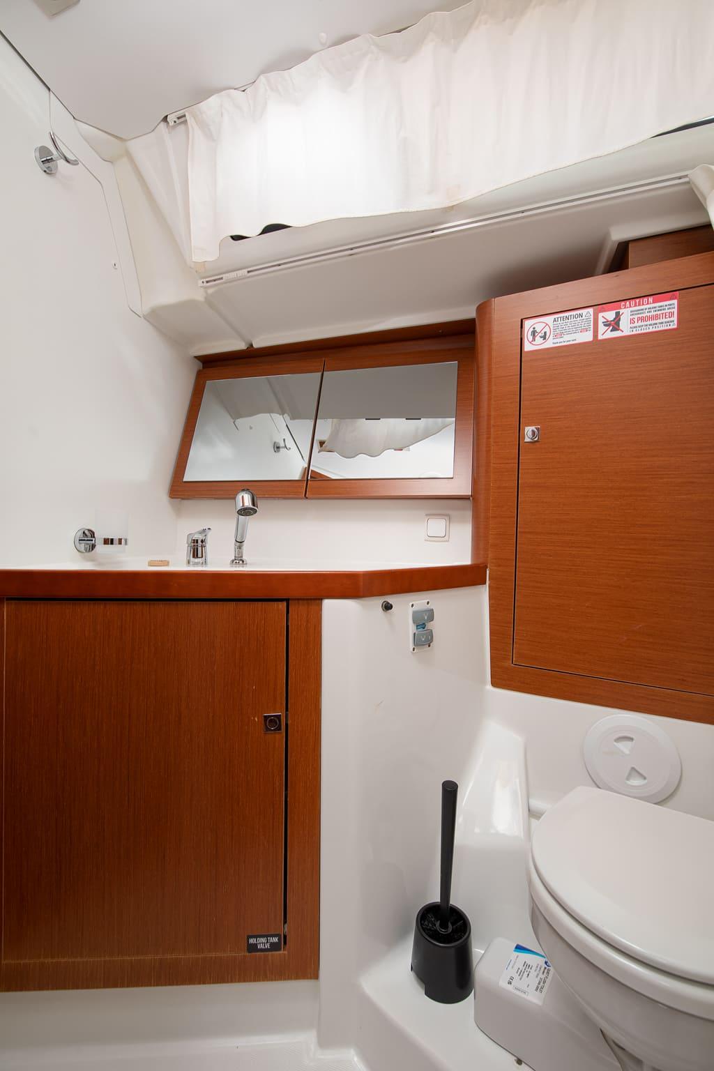 Oceanis 45 - 4 cab., picture 9