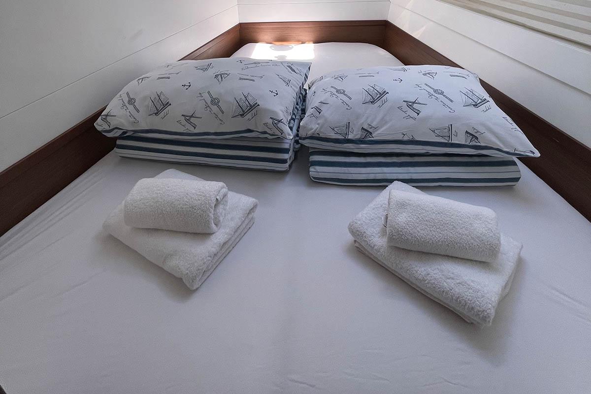 Lagoon 40 - 4 + 2 cab, picture 22