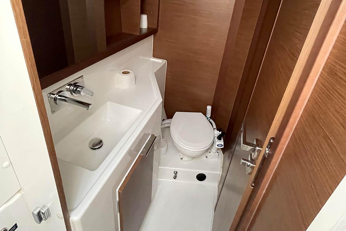 Lagoon 40 - 4 + 2 cab, picture 30