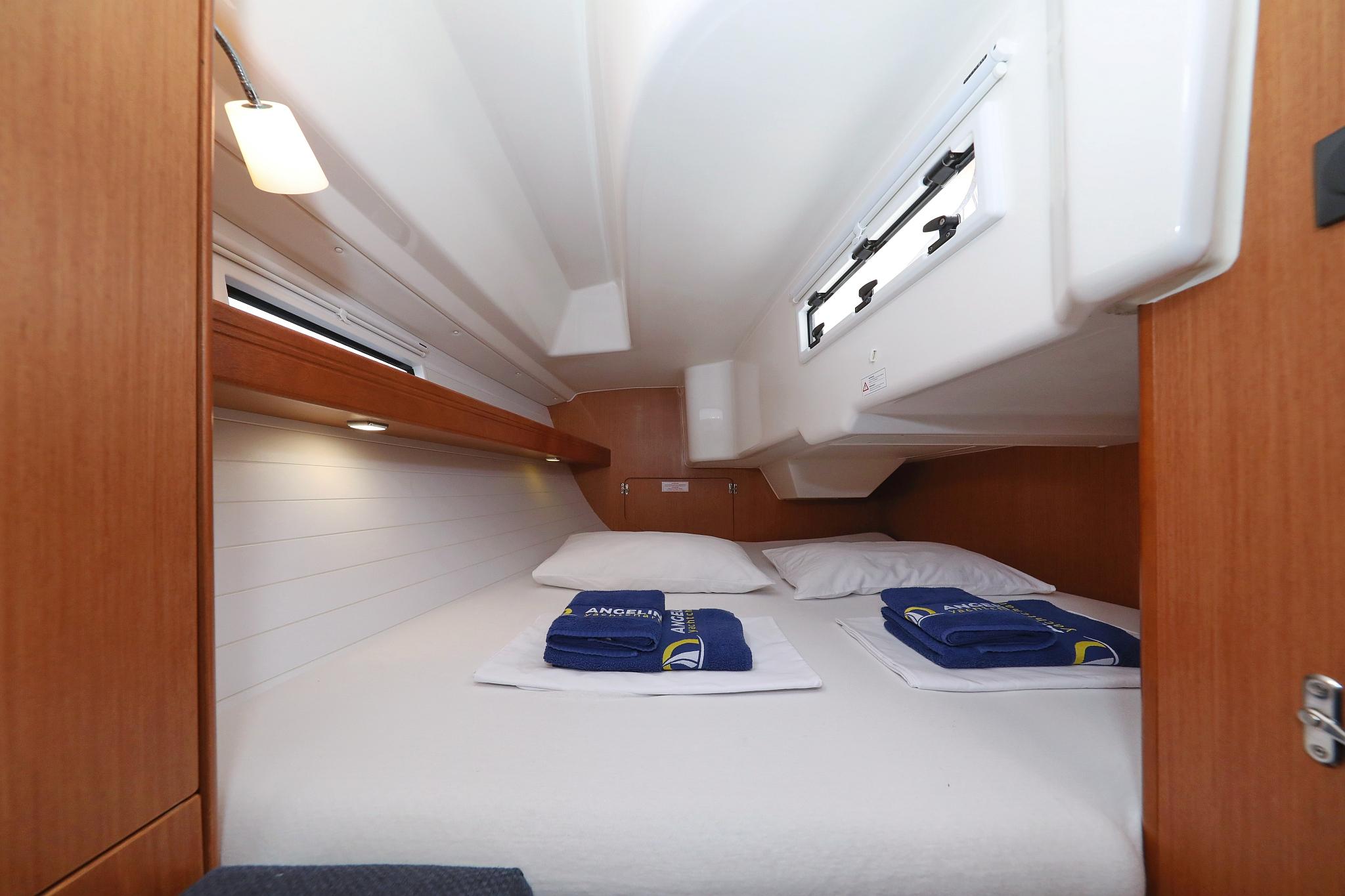 Bavaria Cruiser 33, picture 24