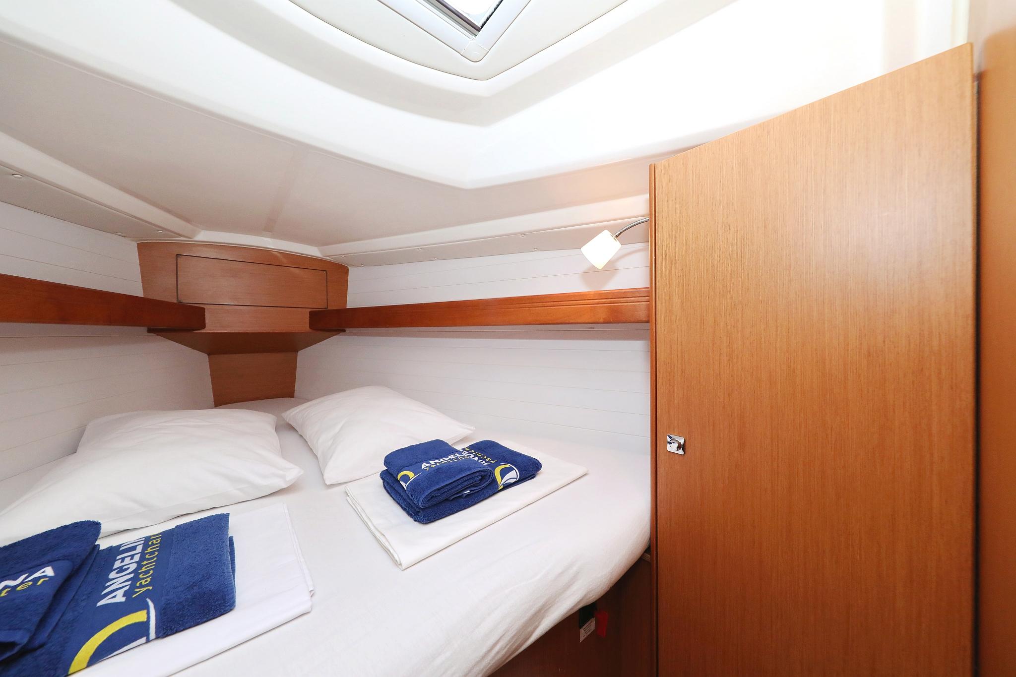 Bavaria Cruiser 33, picture 26