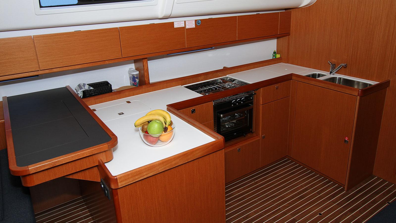 Bavaria Cruiser 51, picture 14