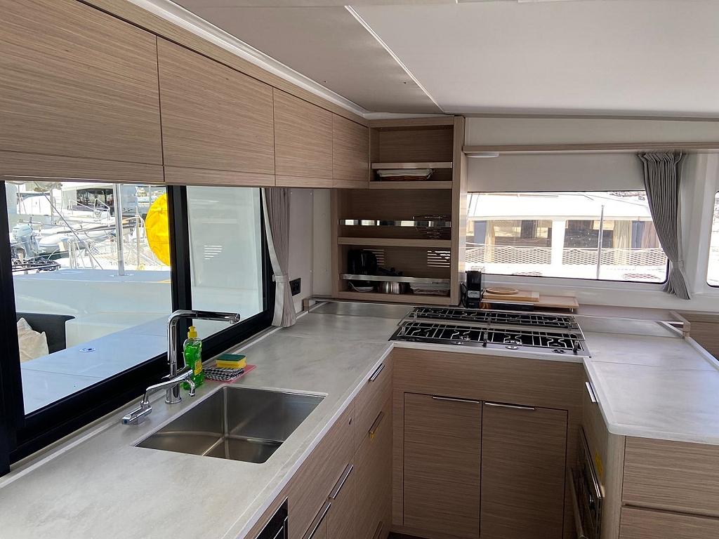 Lagoon 46 OW - 3 + 2 cab., picture 16
