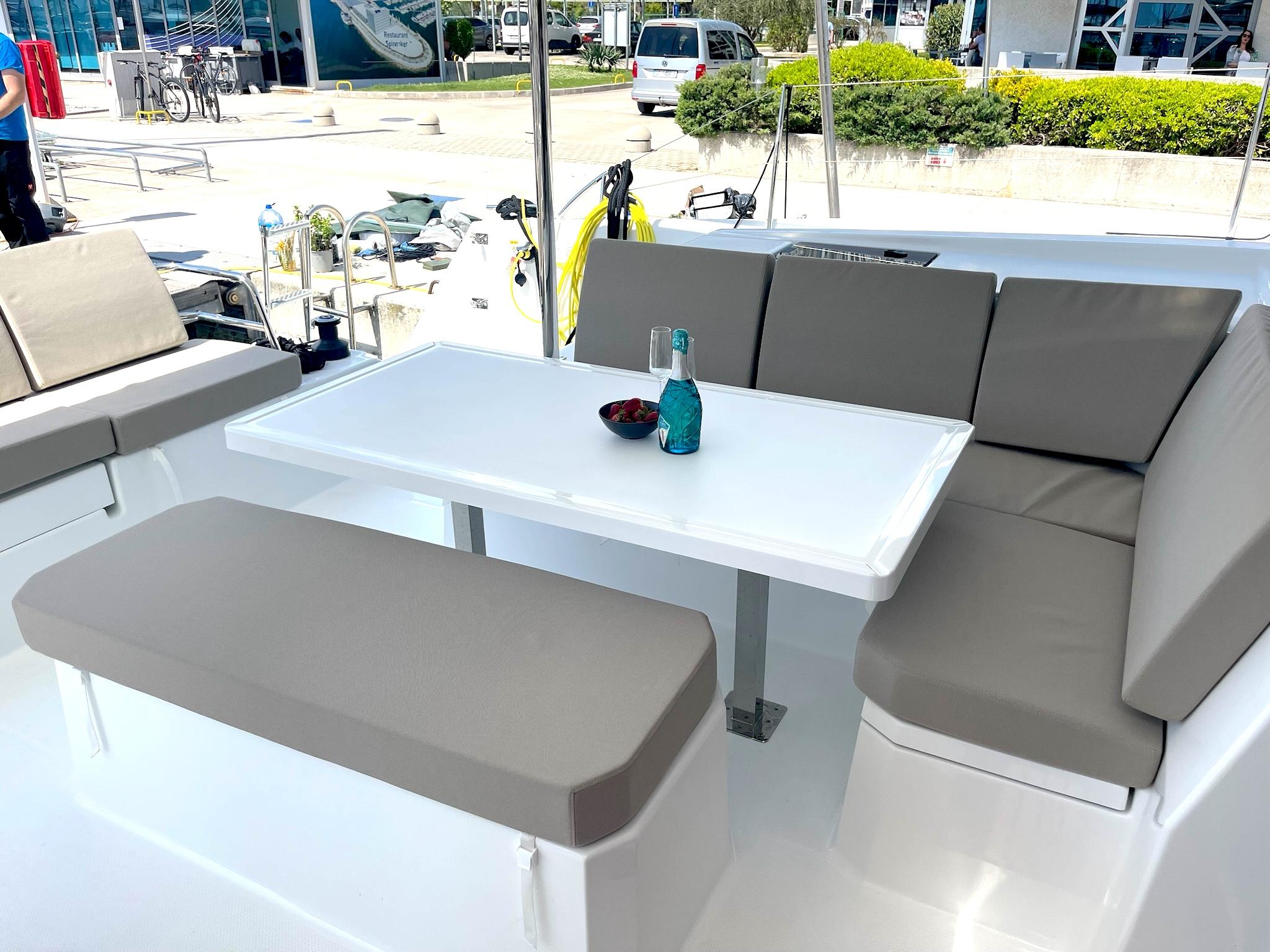 Fountaine Pajot Astrea 42 - 4 + 2 cab., picture 11