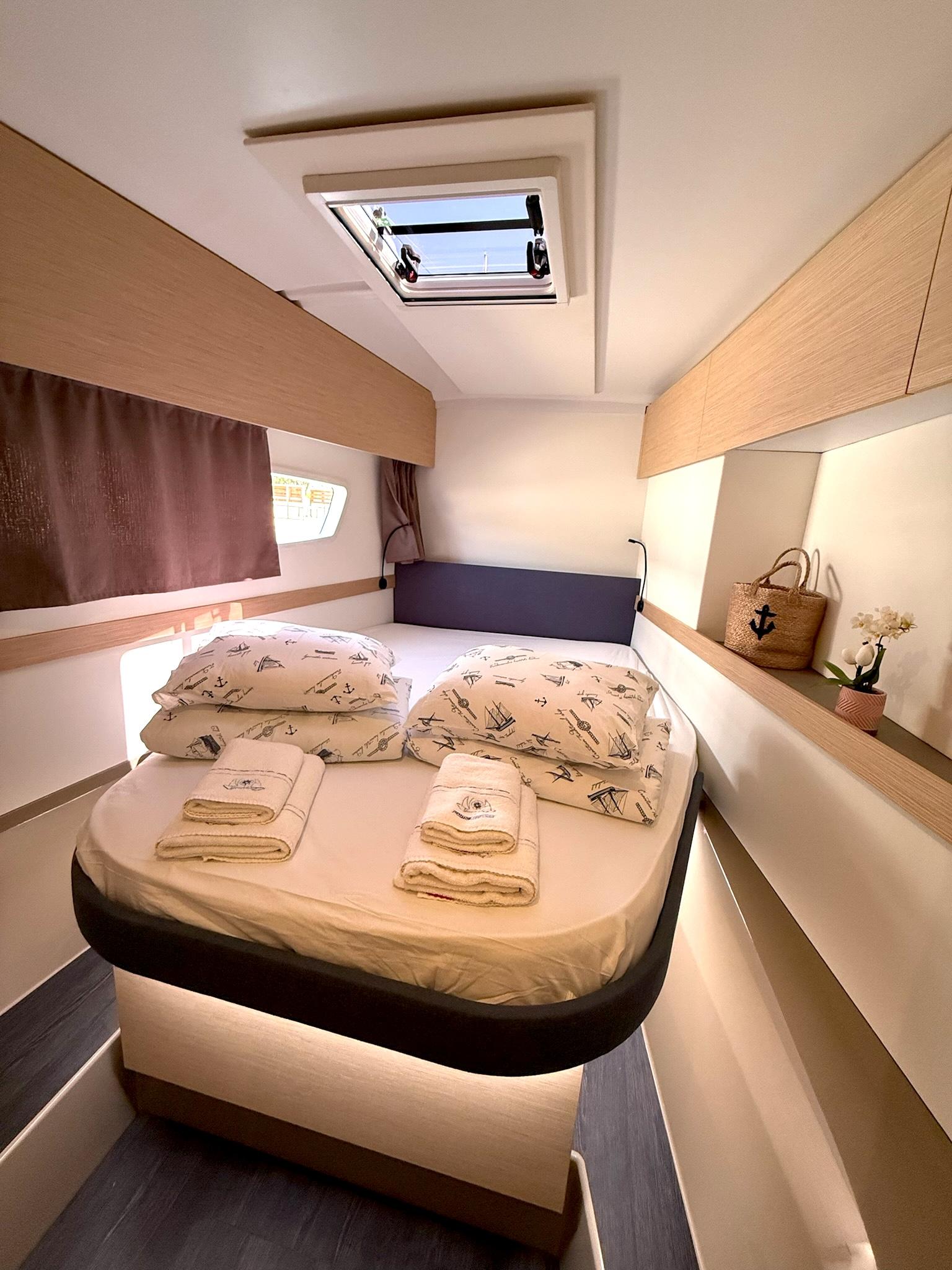 Fountaine Pajot Astrea 42 - 4 + 2 cab., picture 25