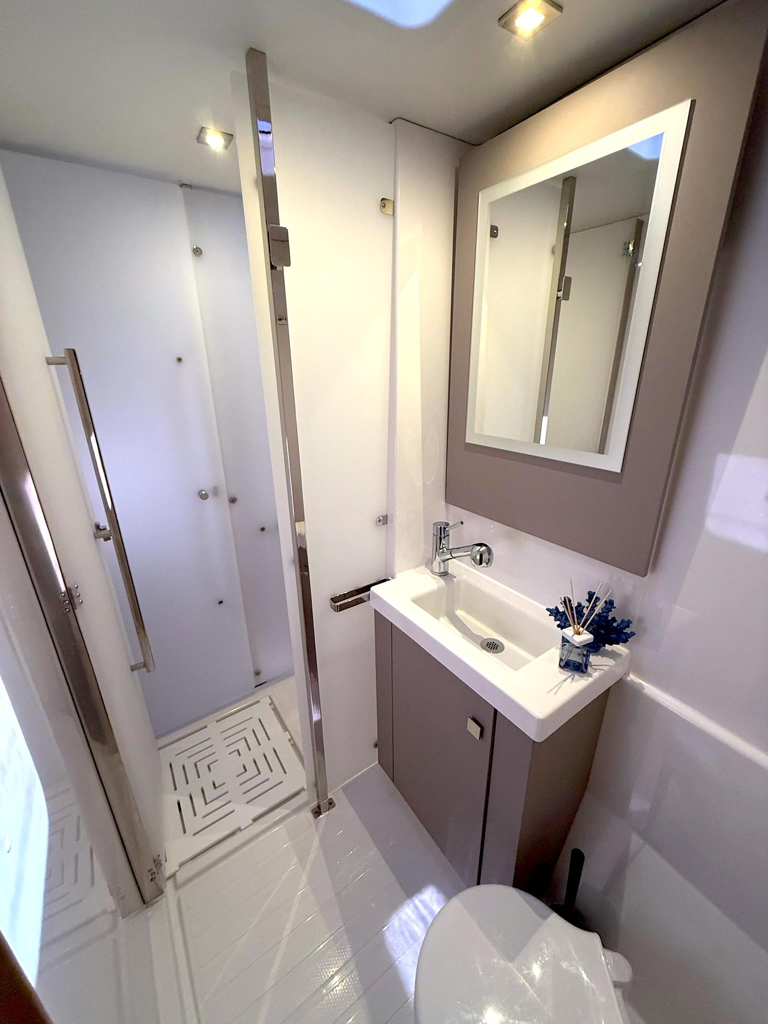 Fountaine Pajot Astrea 42 - 4 + 2 cab., picture 28