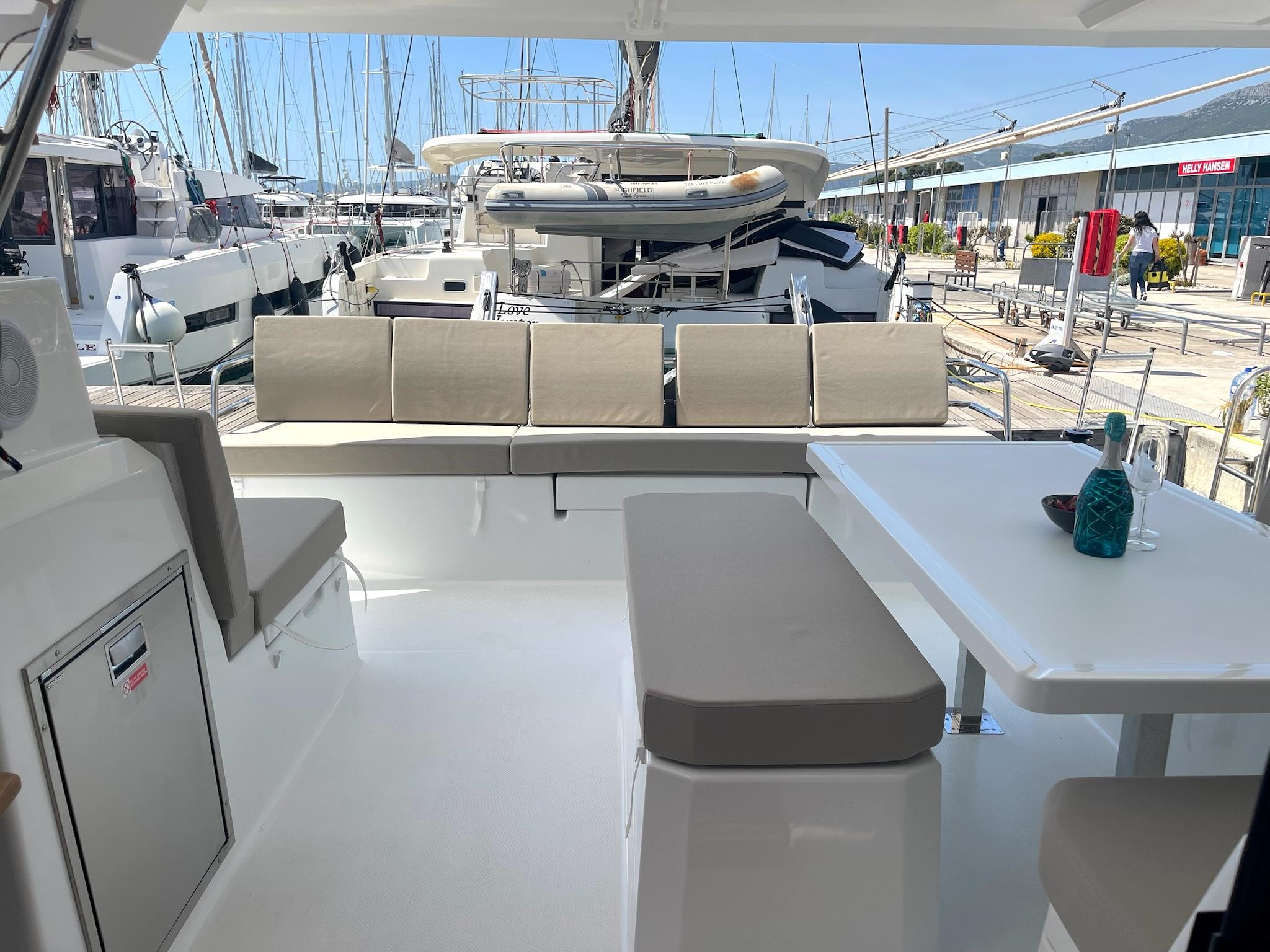 Fountaine Pajot Astrea 42 - 4 + 2 cab., picture 10