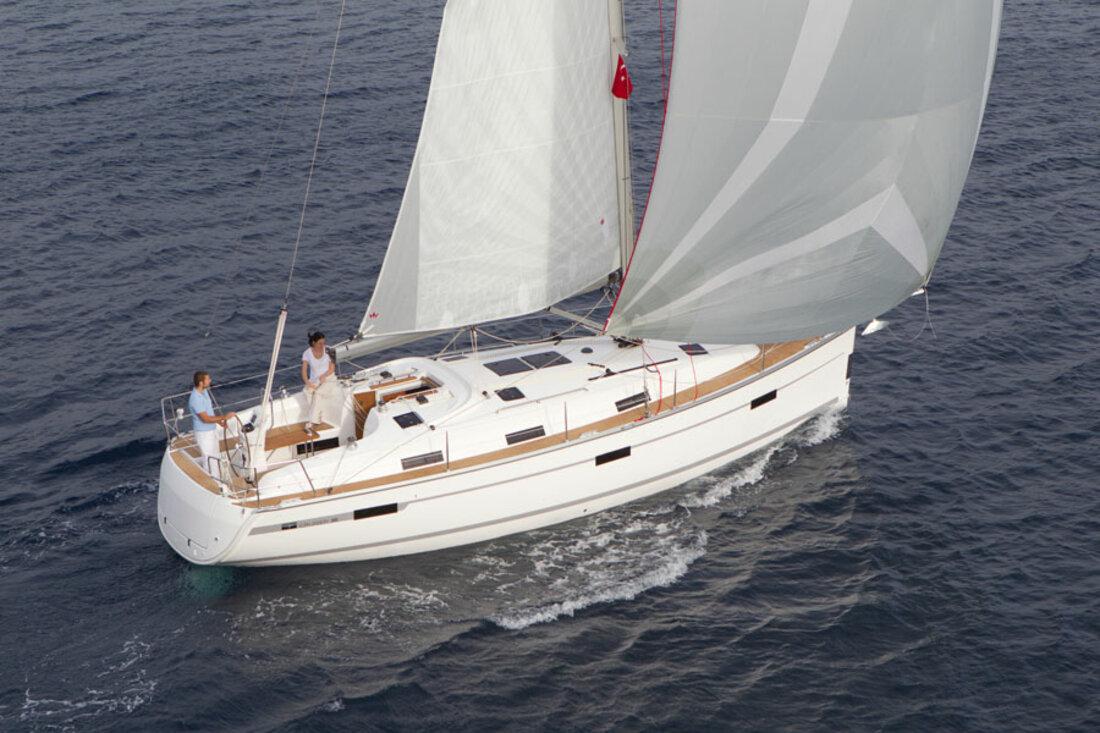 Bavaria Cruiser 36, picture 6