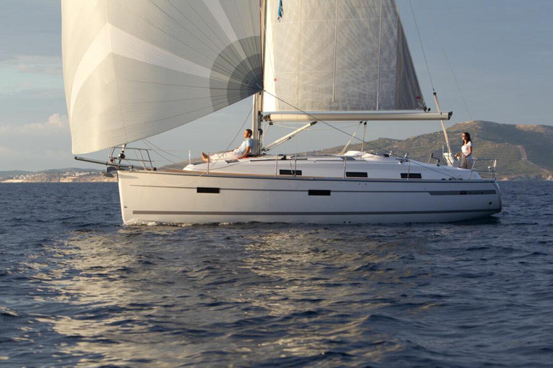 Bavaria Cruiser 36, picture 8