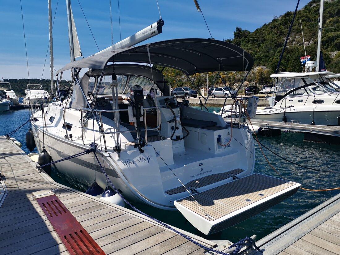 Bavaria Cruiser 36, picture 3