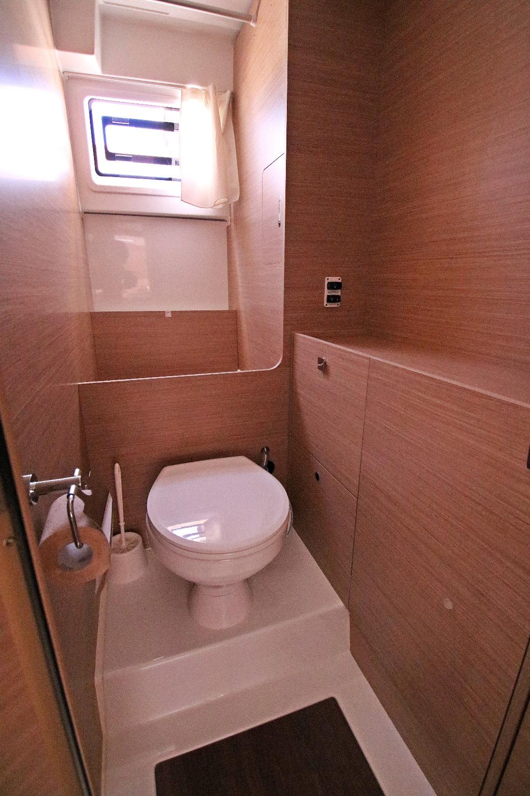 Lagoon 43 - 3 + 2 cab., picture 47