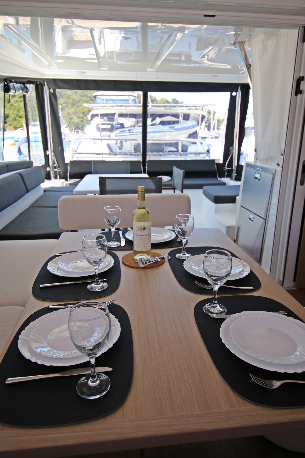 Lagoon 43 - 3 + 2 cab., picture 35