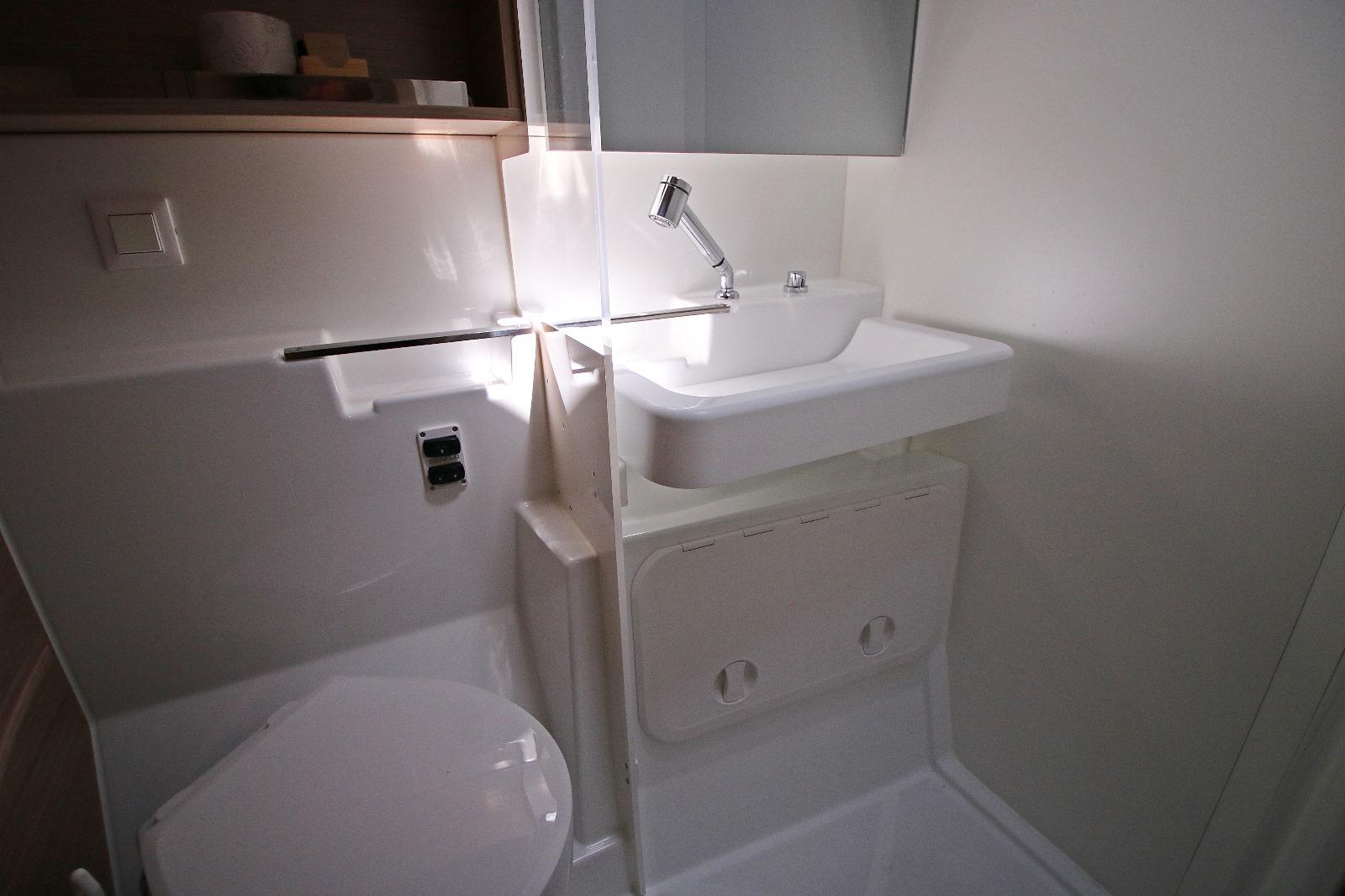 Lagoon 43 - 3 + 2 cab., picture 48