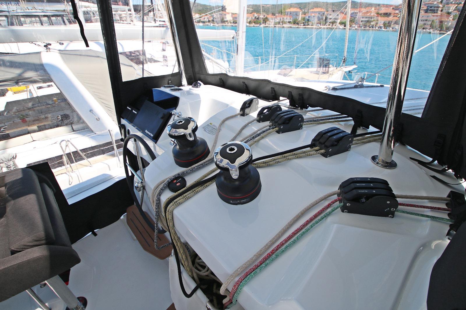 Lagoon 43 - 3 + 2 cab., picture 20